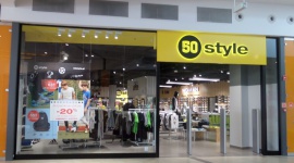 50 style kolejnym najemcą w Poznań City Center Moda, LIFESTYLE - Do grona najemców Poznań City Center dołączył nowy najemca - 50 style. Jest to pierwszy sklep tej marki w Poznaniu. Na 338 m kw., na poziomie 2 w głównej rotundzie, klienci znajdą sportowe obuwie i odzież, a wszystko to bez zbędnego uszczerbku dla portfela.