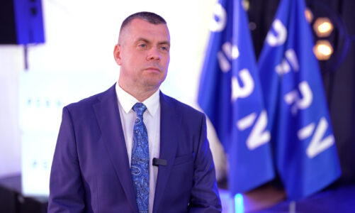 Baza PERN w Dębogórzu zyskała trzy nowe zbiorniki paliwowe. To największy tego typu obiekt w Polsce